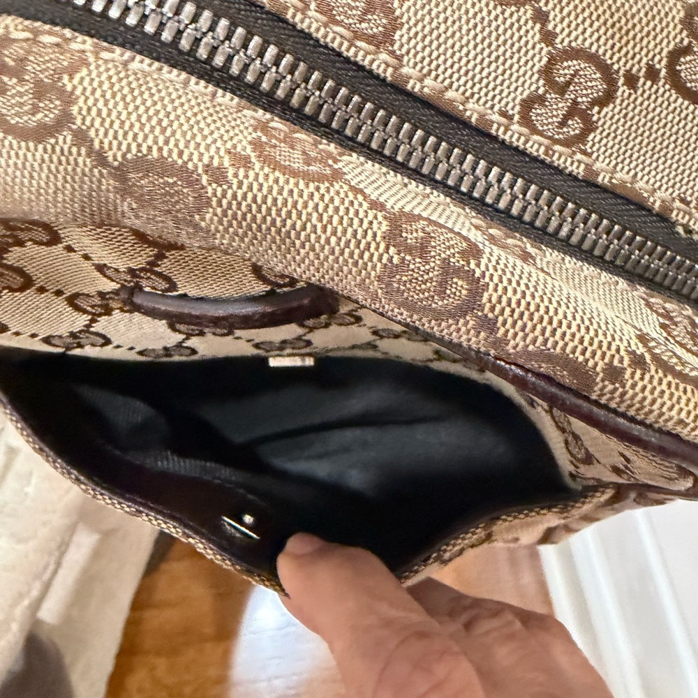 Gucci Tan and Brown Monogram Messenger Bag - Picture 3 of 5